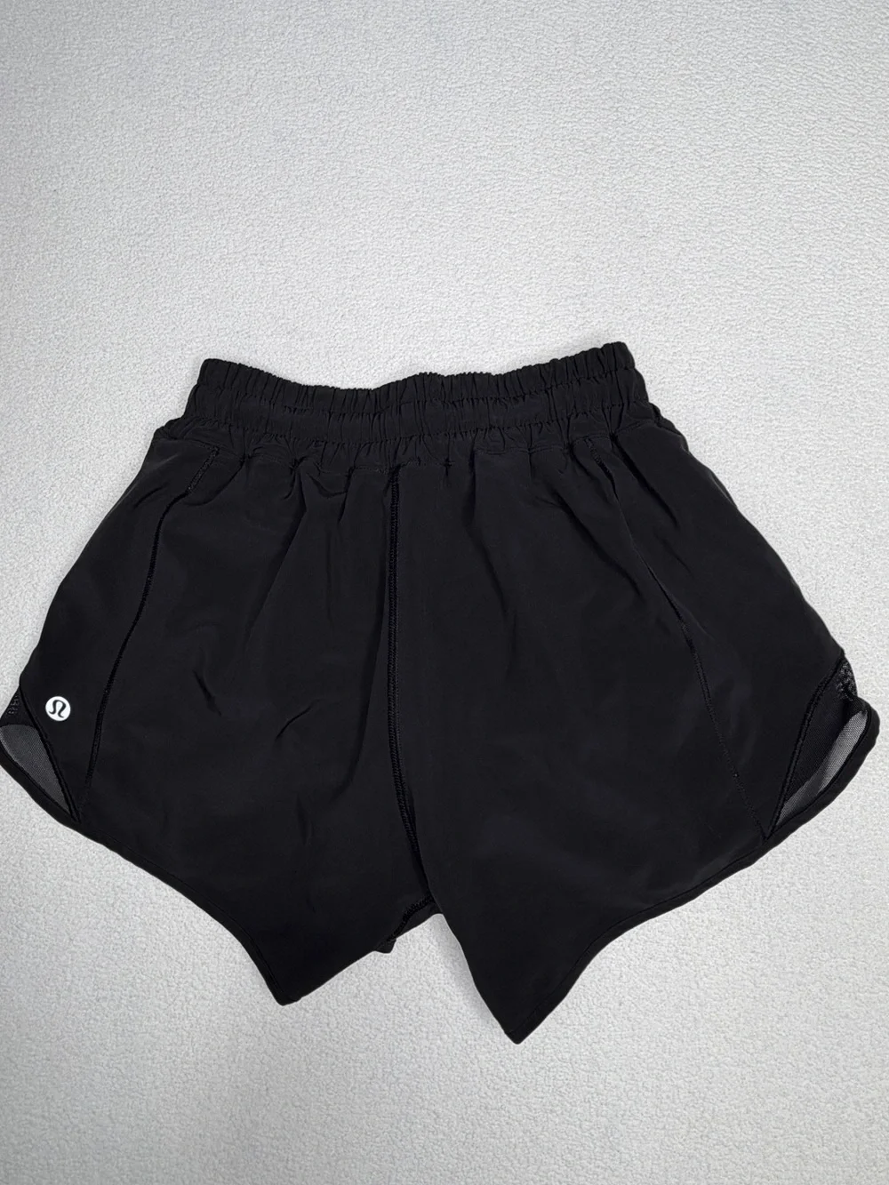 Lululemon Hotty Hot Short II *Long 4"
•Black🖤 - Picture 6 of 15